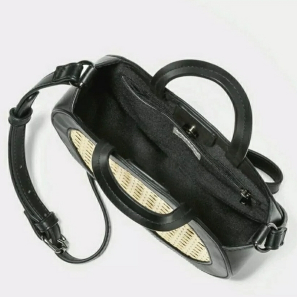 Crossbody Bag Purse/Handbag in Black - Picture 3 of 3